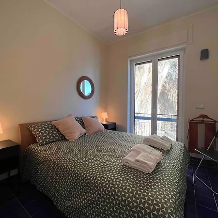 Apartment Panoramico A Due Passi Dal Mare *