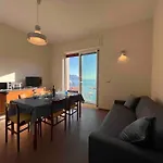 Panoramico A Due Passi Dal Mare Lägenhet *